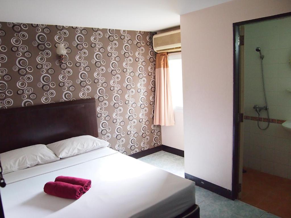 Four Sons Inn Bangkok Habitación foto